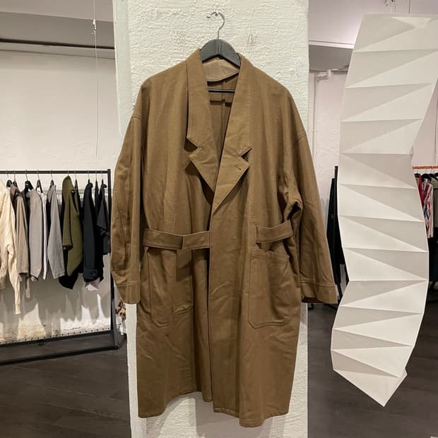 지에다 랩 디테일 코트