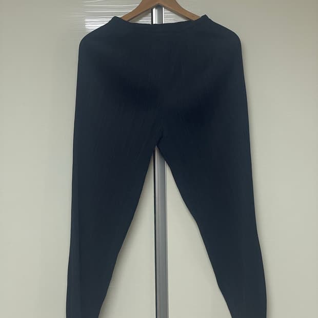 PLEATS PLEASE by ISSEY MIYAKE