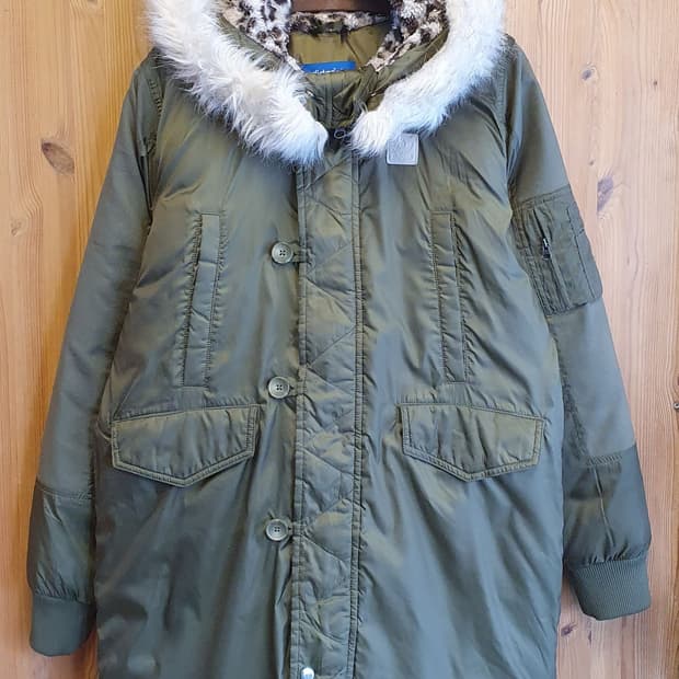 66/77.아디다스 다운 롱 봄버점퍼