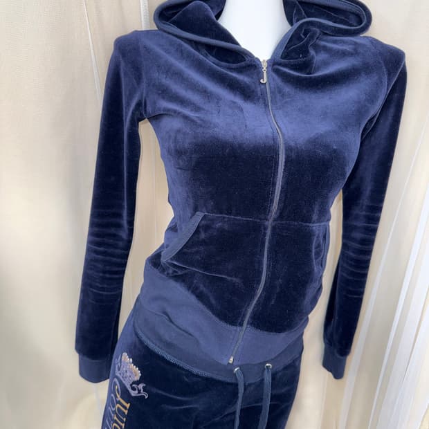 M Juicy Couture 네이비 벨벳 셋업