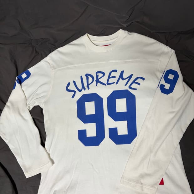 슈프림 24ss 99롱슬리브 M