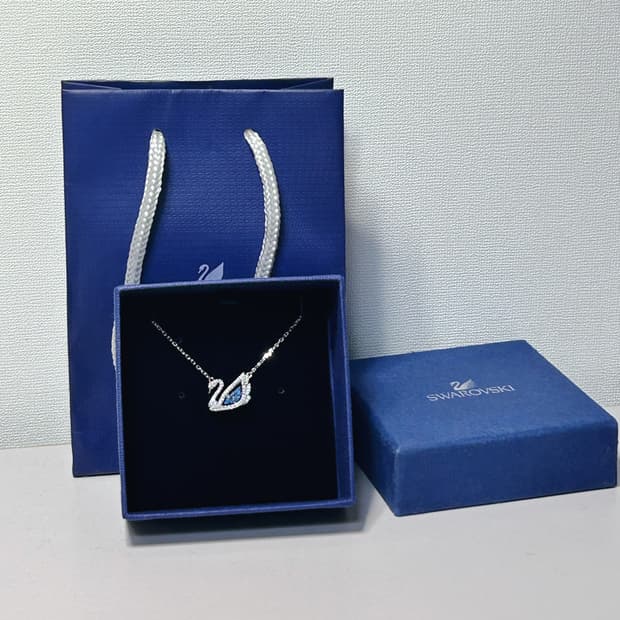 스와로브스키 블루 목걸이