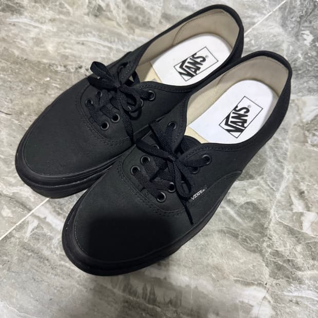 반스 애너하임 어센틱 270사이즈 판매합니다