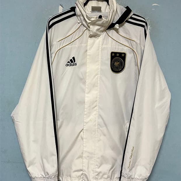 아디다스 독일 화이트 바람막이 10-11 춘추 95-100