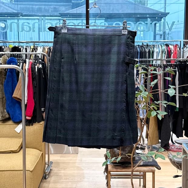 로라 애슐리 체크 버클 랩 미디스커트 