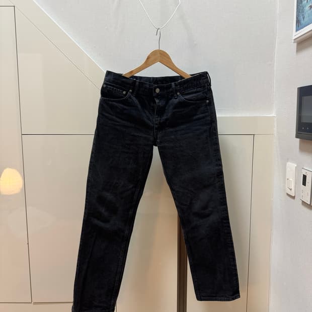 비즈빔 21aw SOCIAL SCULPTURE 03 CMYK BLK