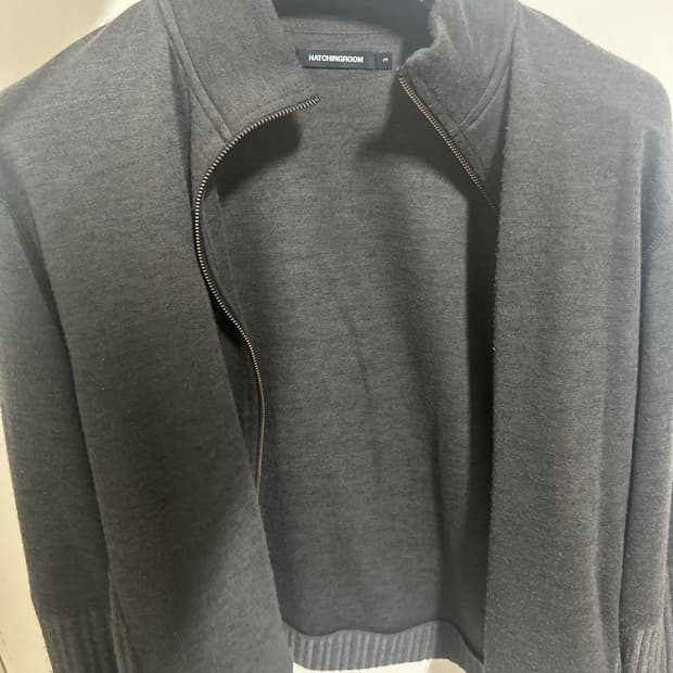 [3] 해칭룸 더블 슬리브 트랙 가디건 카키