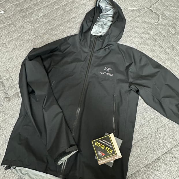 아크테릭스 베타 자켓 블랙