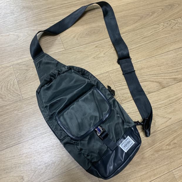 Porter x Sac's bar 포터 별주 슬링백