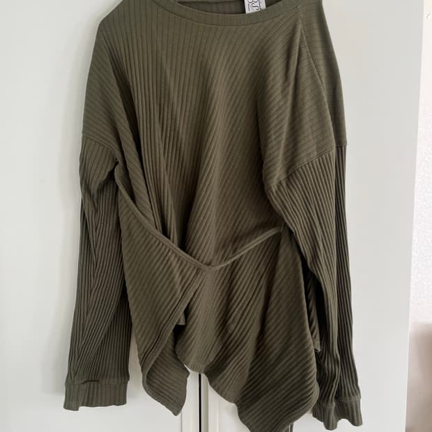 베이스레인지 shaw 롱슬리브