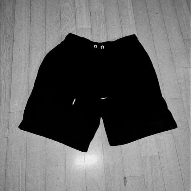 ON running club collective shorts S size