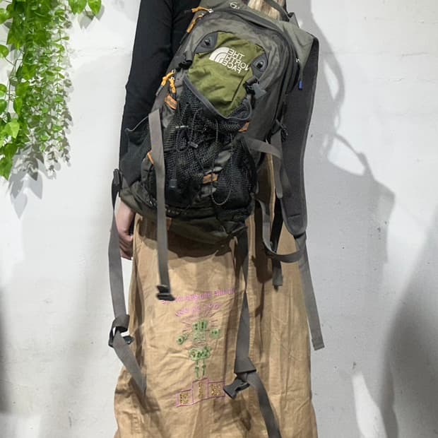 노스페이스 카키 고프코어 백팩 등산용 백팩 가방 