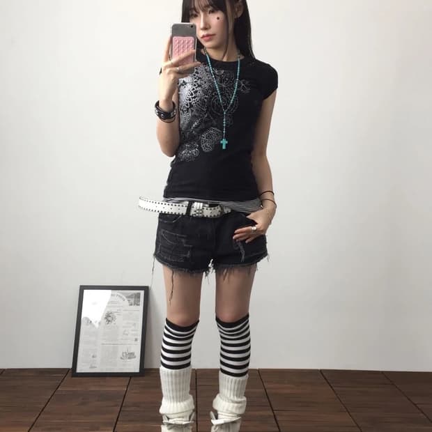 'Oilily' Y2K Oriental Printing Black Tee