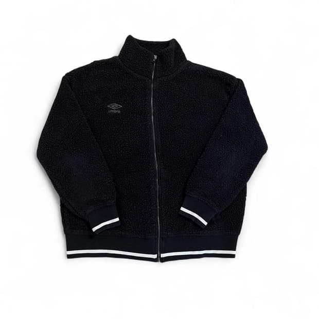 엄브로 풀 집업 블랙 앤 화이트 셰르파 스웨터