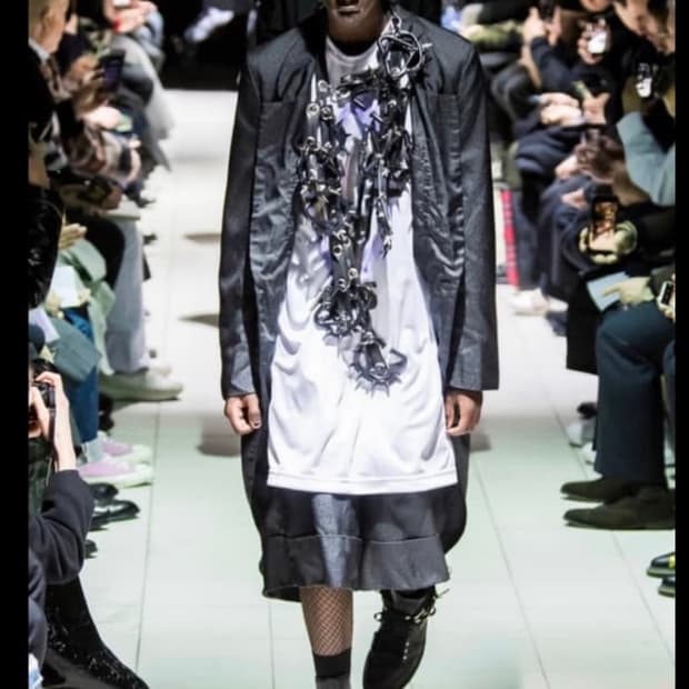 M) 꼼데가르송 옴므 플러스 블랙 테일러 코트