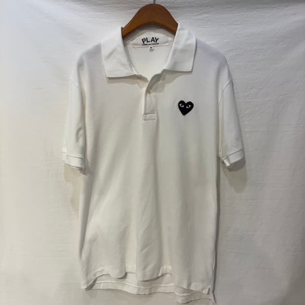 꼼데가르송 플레이 블랙와펜 화이트 폴로 카라티셔츠