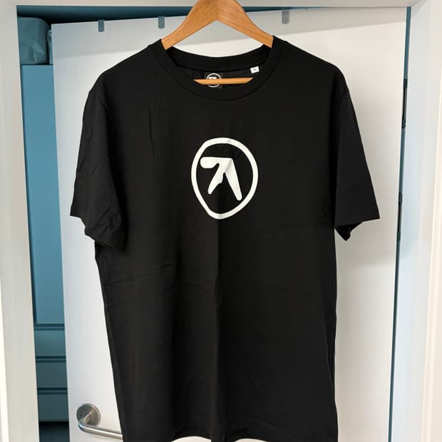(새상품) 에이펙스 트윈 aphex twin 공식 머천 반팔티 블랙