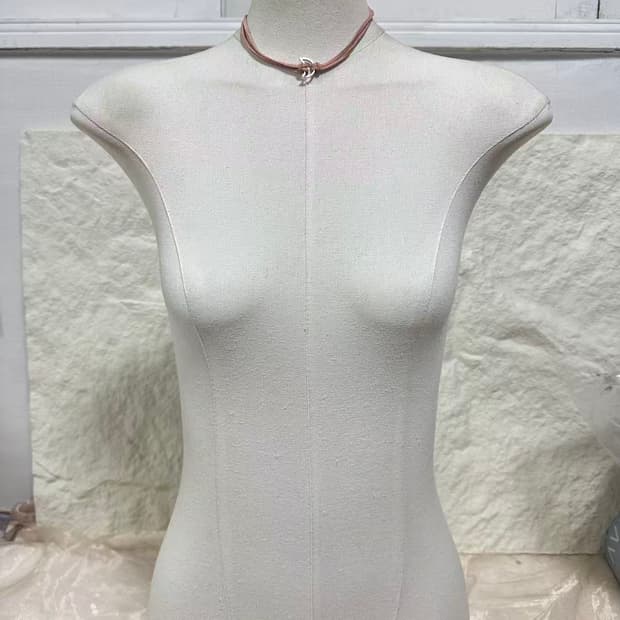 빈티지  달 스웨이드 초커 목걸이