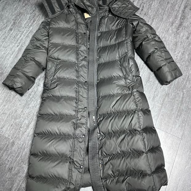 버버리 여성 롱패딩 M 블랙