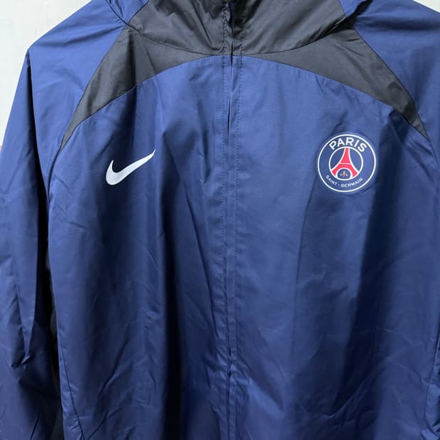 파리생제르망 awf 바람막이 L (새상품)