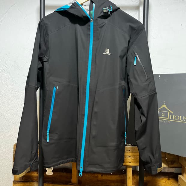 Salomon windbreaker