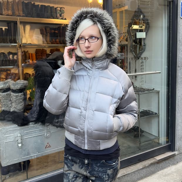 2000s 빈티지 노스페이스 실버 퍼 크롭 패딩