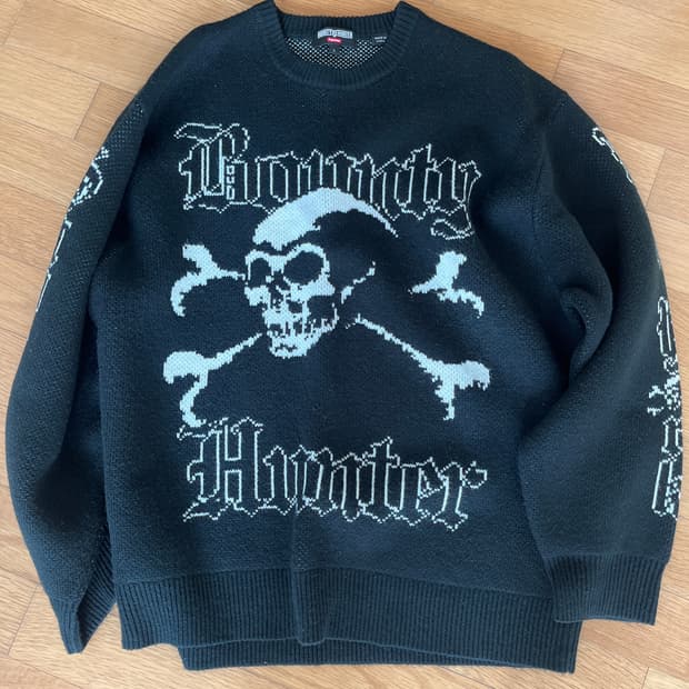 Supreme Bounty Hunter 니트