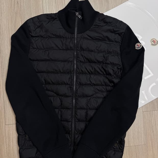 백화점판) 몽클레어 트리콧 니트패딩