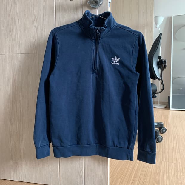 아디다스 반집업 