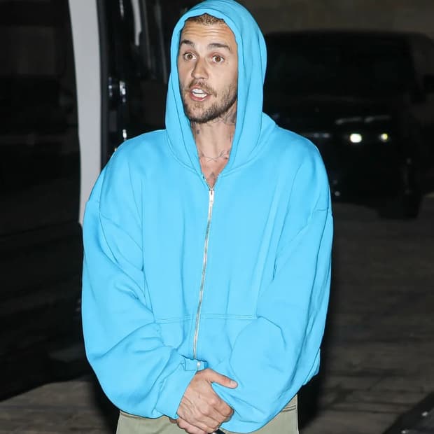 Skylrk 초판 skyblue zip hoodie