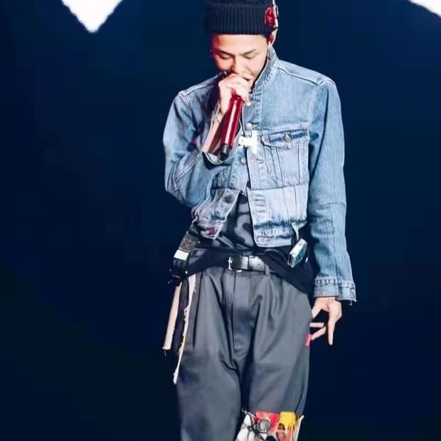 베트멍 x 리바이스 17ss 크롭 중청 데님자켓