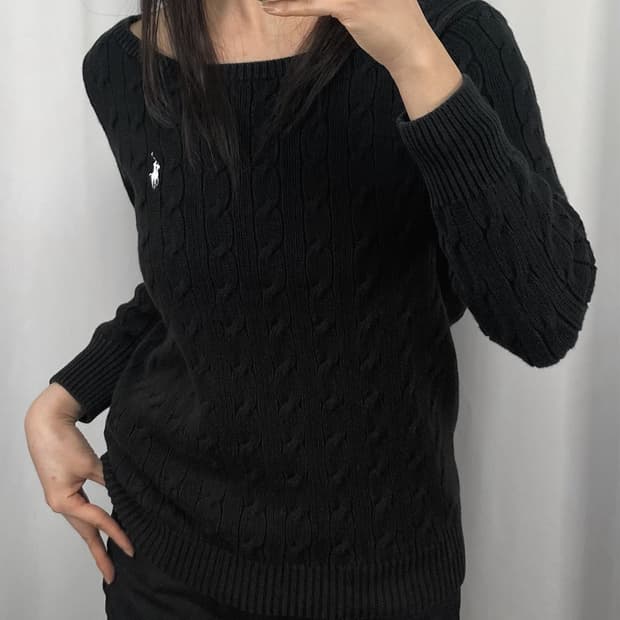 폴로 블랙 꽈배기 니트