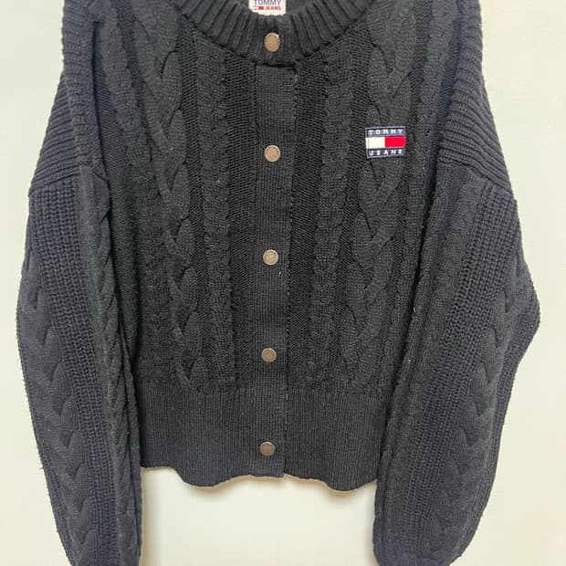 타미 진스 블랙 꽈배기 니트 가디건