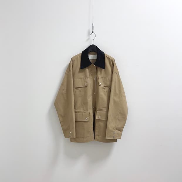아트이즈오버 브러시드 워크 자켓 베이지
