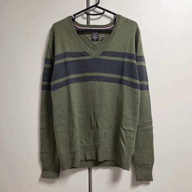 타미힐피거 브이넥 니트 스웨터 M-슬림L(95-100)