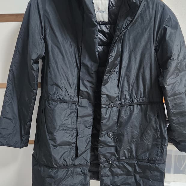 백화점정품.한글택.몽클레어 블랙 후드 경량자켓