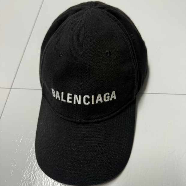 발렌시아가 로고 볼캡 모자