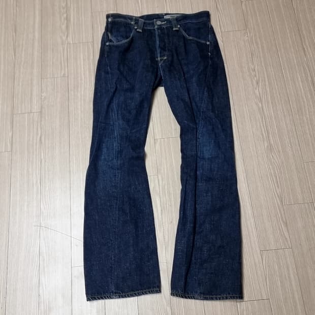 리바이스 엔지니어드 진 청바지(32)