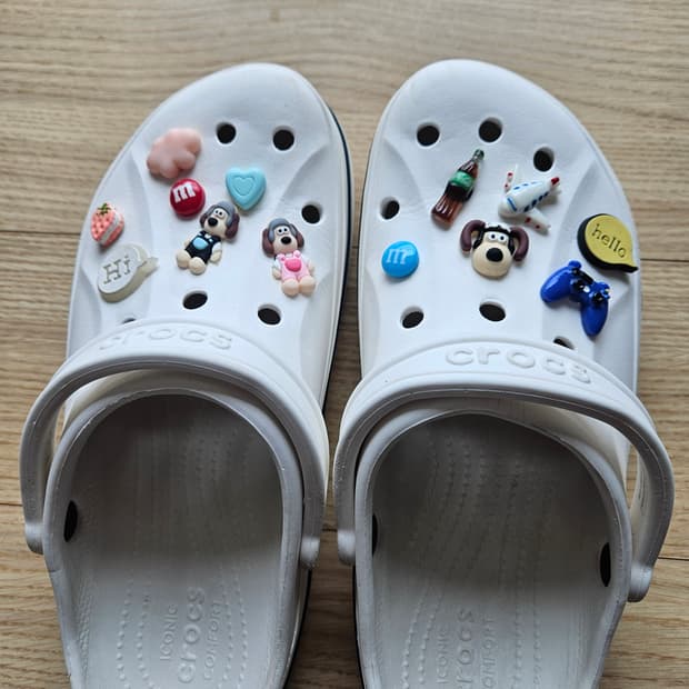 크록스바야밴드 M10W12(280)
화이트