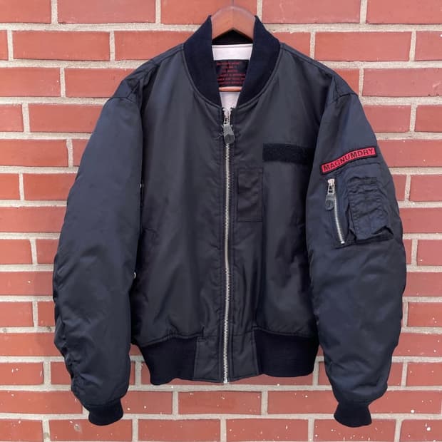 90s Japanese MA-1 Bomber Jacket (Black)