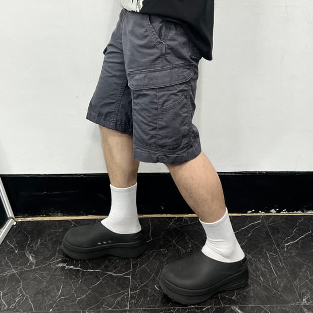 칼하트 릴렉스드 핏 카고 포켓 하프 워크 팬츠