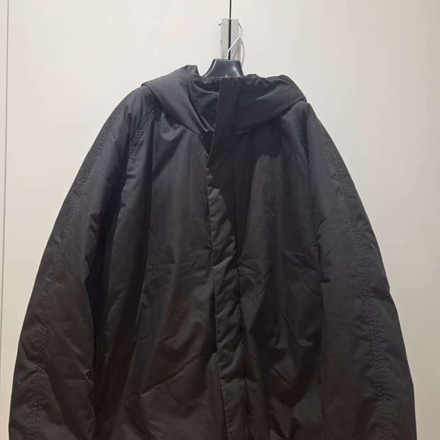 유니클로 U 퍼프테크 볼륨파카 다크그레이 XL