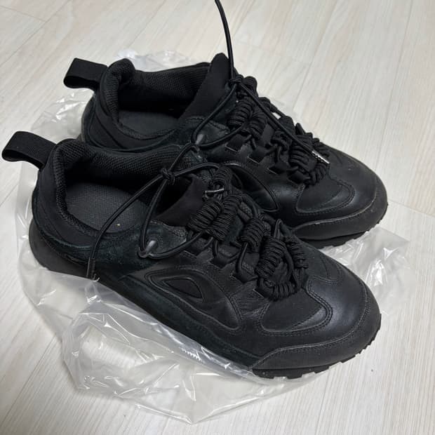 마르지엘라 시큐리티 러너