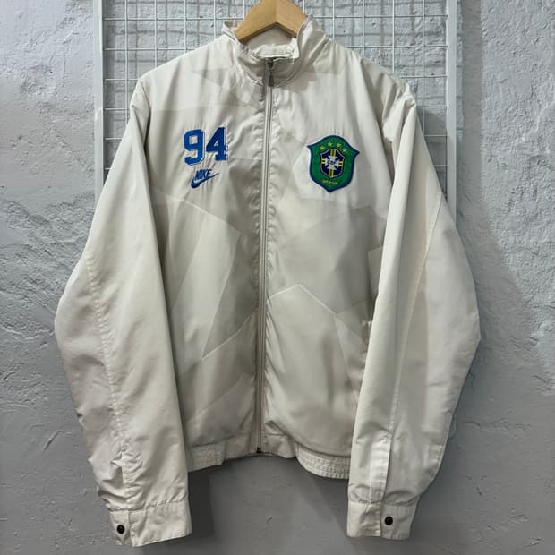 나이키 04-05 브라질 국대 화이트 바람막이 자켓 L