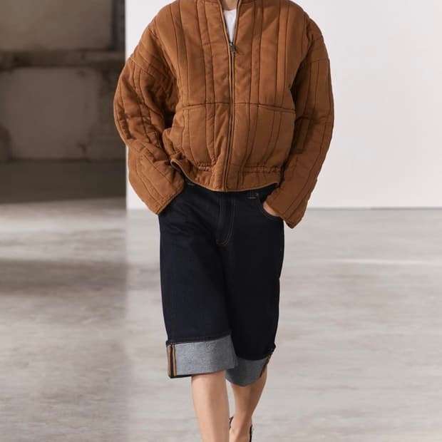 자라(ZARA) 세로 깔깔이 집업 자켓