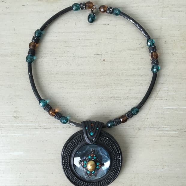  ethnic mood necklace