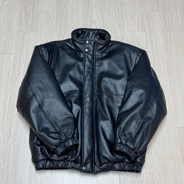 와코마리아 레더 푸퍼 자켓