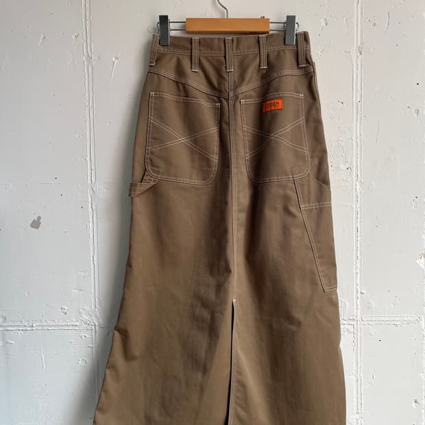 UNIVERSAL OVERALL skirt