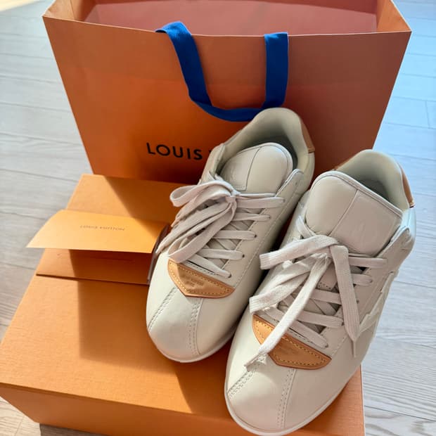 루이비통 버터소프트 스니커즈 베이지 size7(미착용)