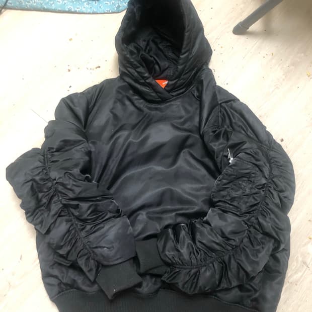 검정색 후드 일체형 항공점퍼 Ma-1 XL 105 사이즈